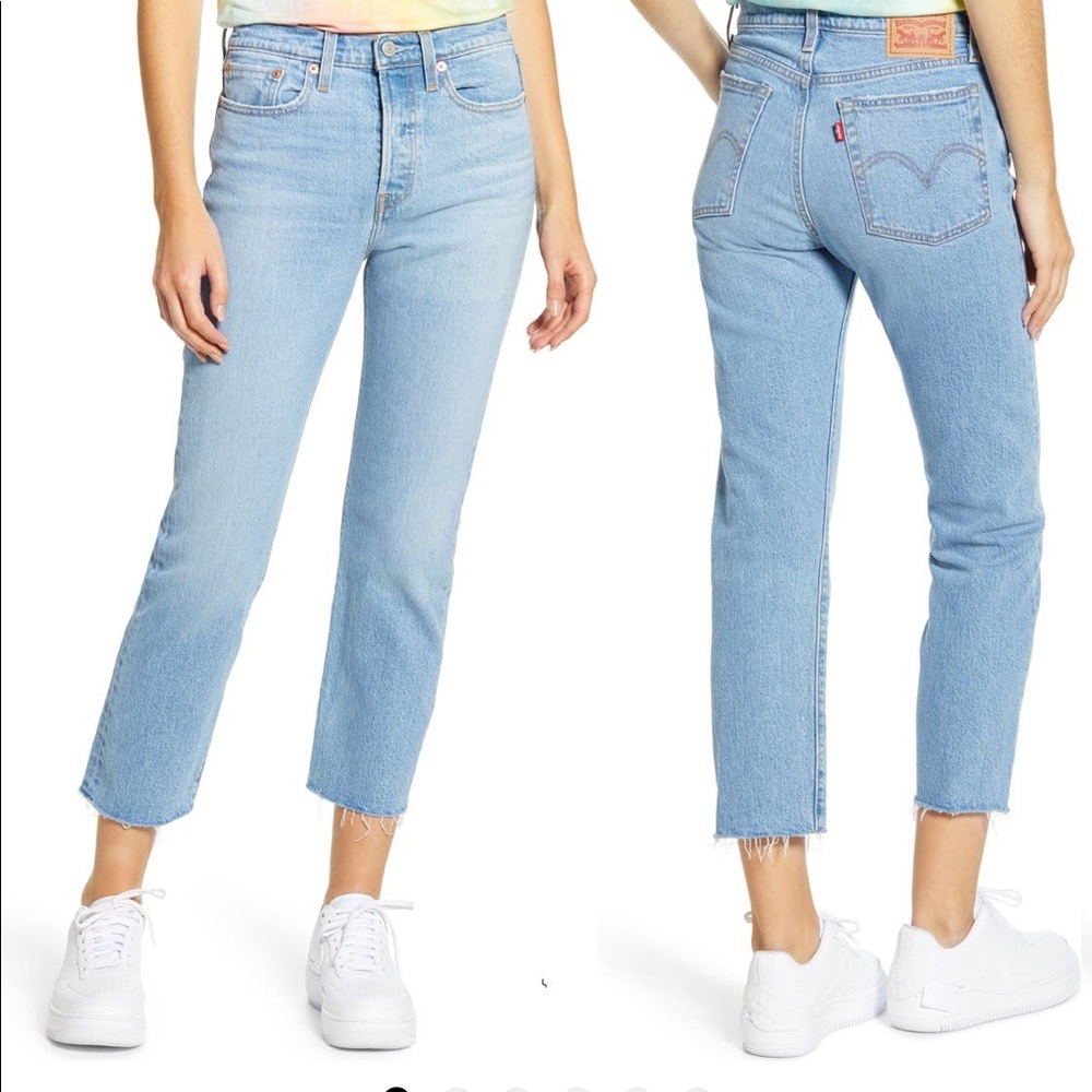 Levi’s- wedgie high waist raw hem straight leg jeans